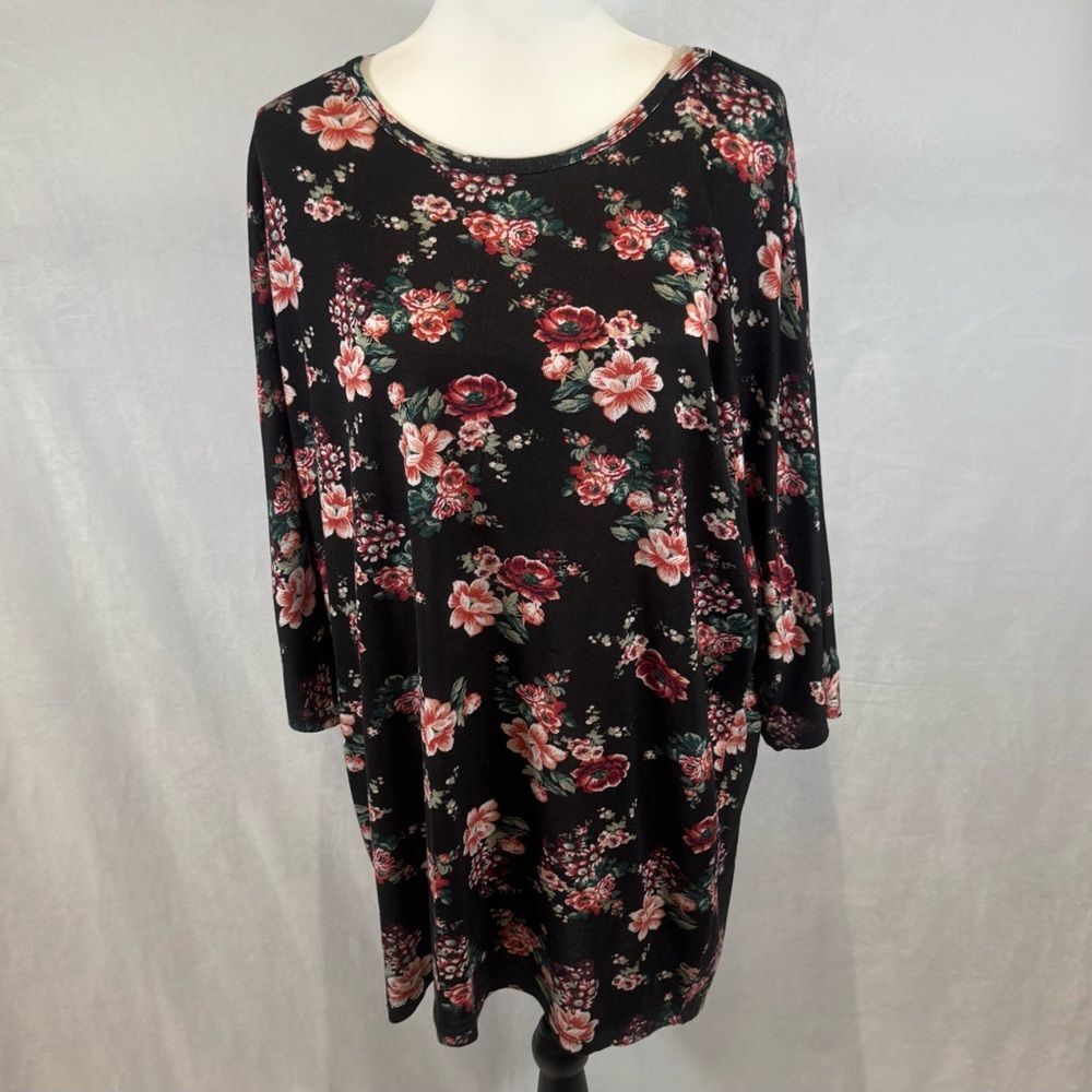 Bobbie Brooks super soft black floral top size 1X